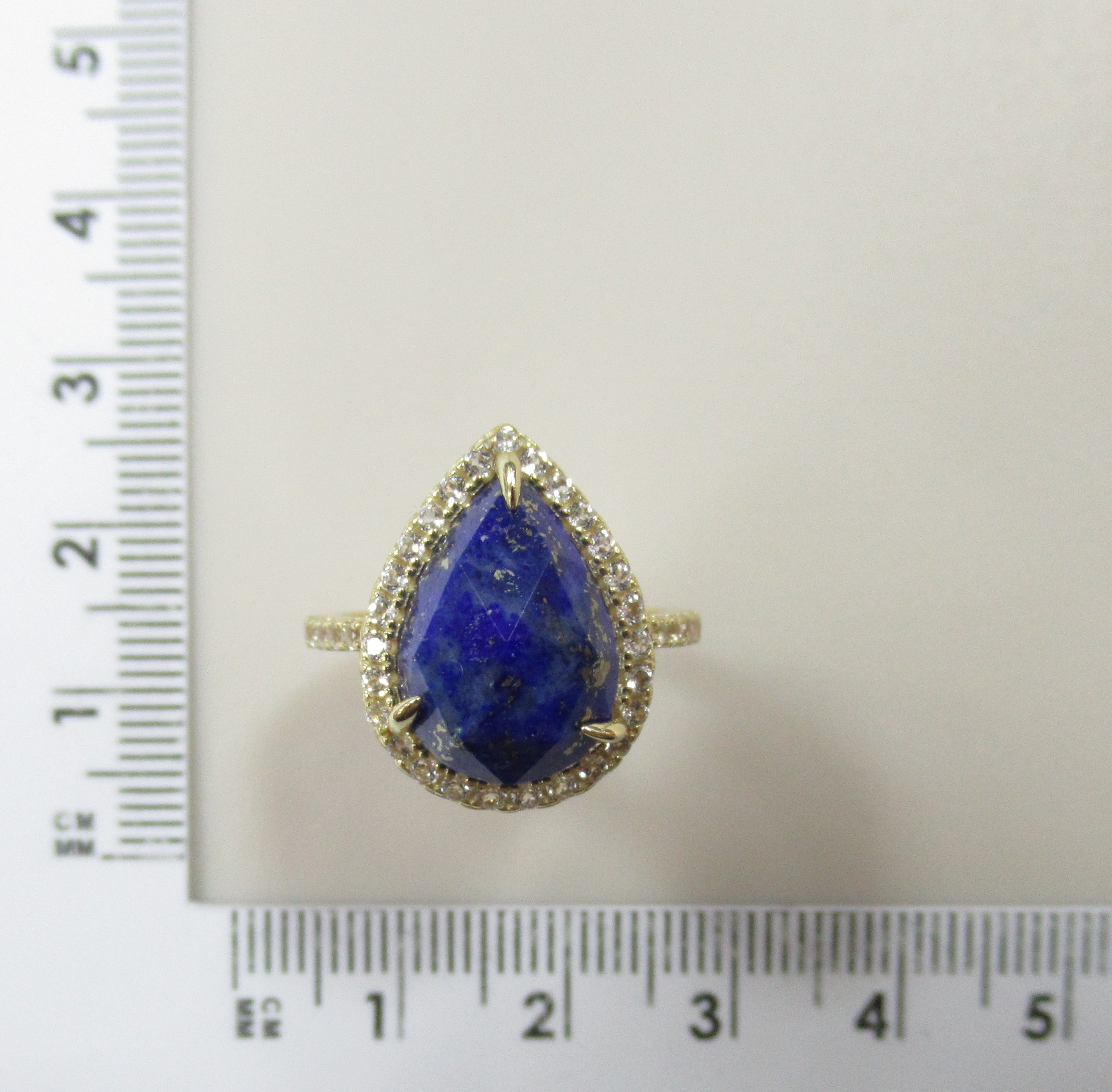 Серебряное кольцо с лазуритом
